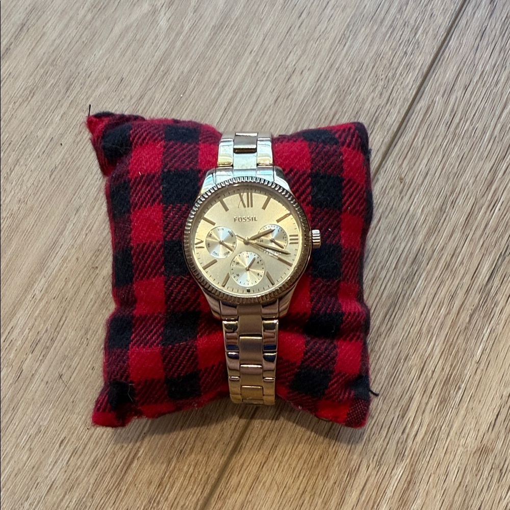 Fossil Women’s Gold-Tone Watch